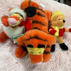 Vintage Tigger stuffed animal set